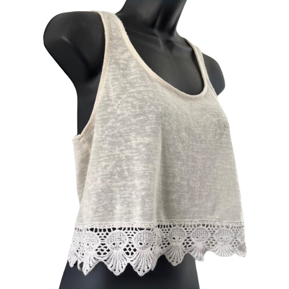 Forever 21 Cream Crochet Hem Cropped Sleeveless Tank Top Size Small EUC